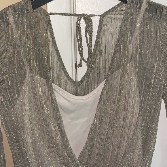 Sheer top with cami attached , size x-small , new with tag - Picture 5 of 5